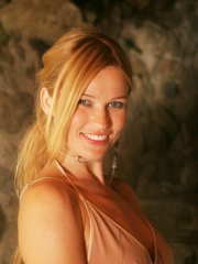 Yuliya Mayarchuk nude .