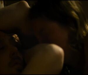 Adele Haenel naked - Die Blumen von gestern