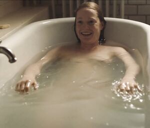 Liv Lisa Fries Sexy, Leonie Benesch Nude - Babylon Berlin (2017) s02e01