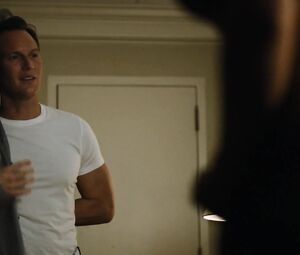 Penelope Mitchell, Jessica Pike nude - Zipper (2015)