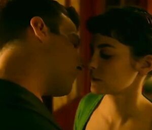 Amelie sex scenes of Audrey Tautou minding her own business while being bonked by men