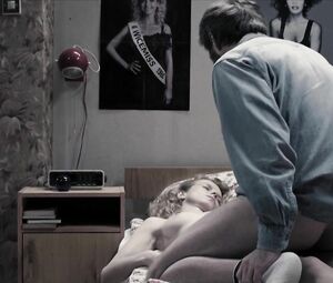 Naked scenes from Zjednoczone stany milosci (2016) - nude Marta Nieradkiewicz