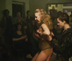 Aneta Krejcikova, etc Nude - Poupata (2011)